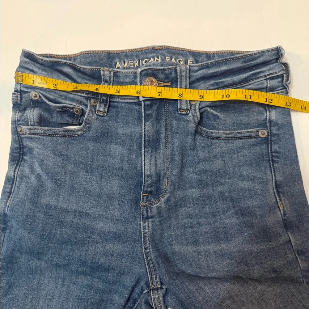 American Eagle Jeans Medium Wash Stretch Denim Casual Flare Fit Size 4 - Picture 8 of 11